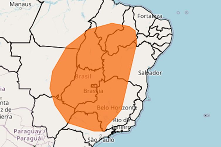 Alerta vermelho: baixa umidade do ar atinge três estados e o DF