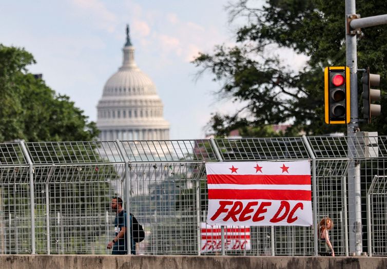 Guarda Nacional chega a Washington DC; prefeita denuncia autoritarismo