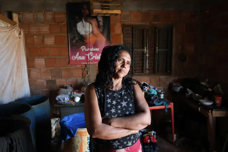 Pais que trabalhavam no lixão lutam por vida digna para os filhos