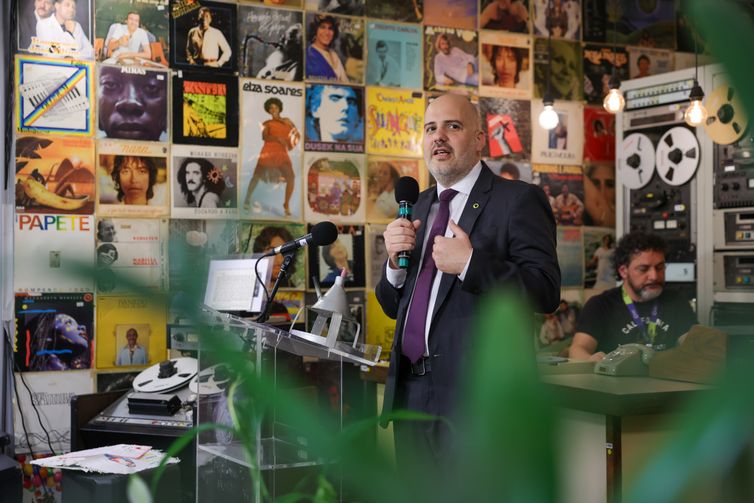 Rádio Nacional da Amazônia celebra 48 anos no ar