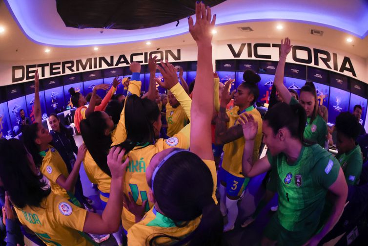 Brasil encara Colômbia em busca do 9º título da Copa América Feminina